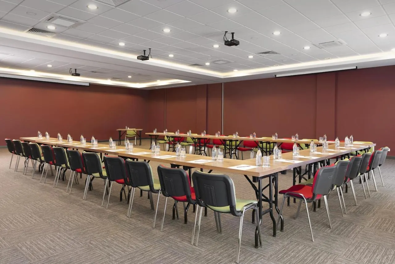 Ibis Ankara Airport Hotel 3*,