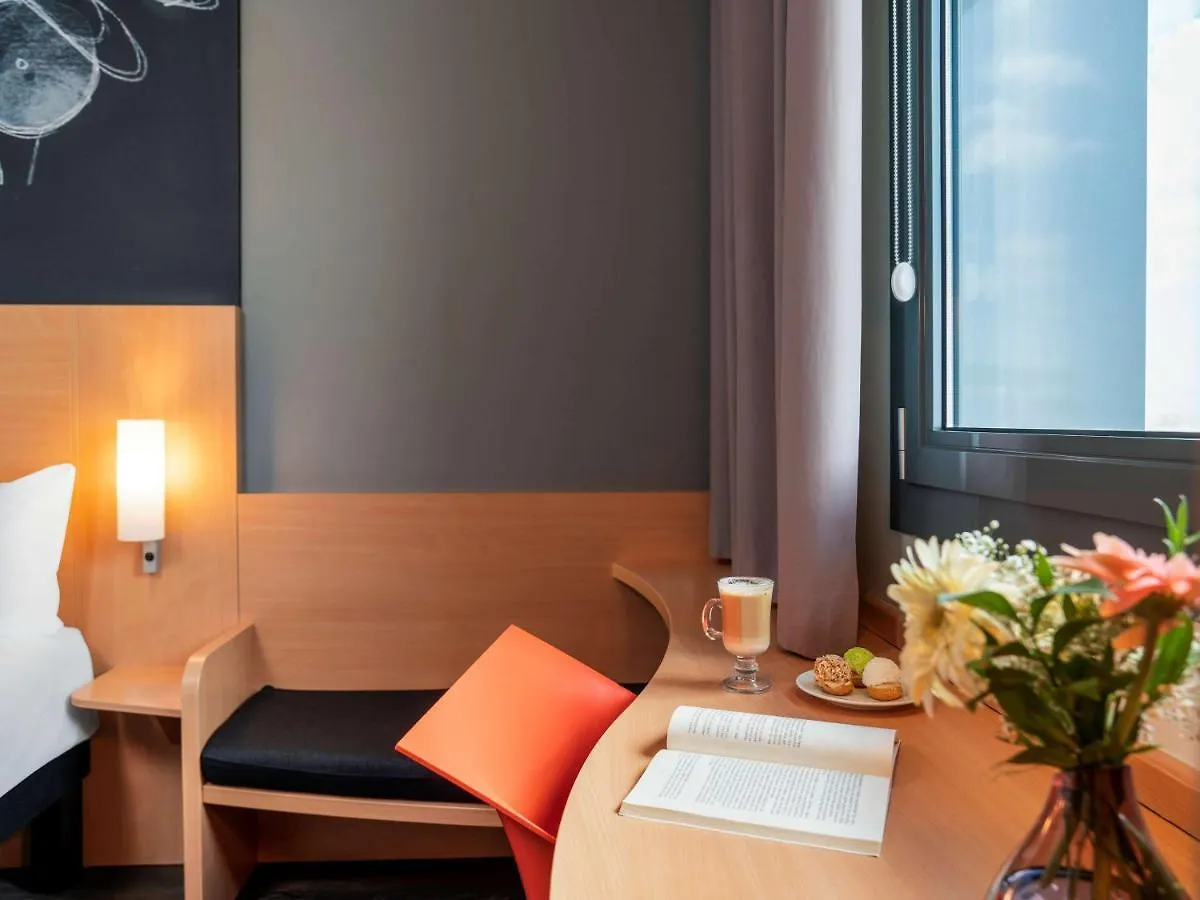 Ibis Ankara Airport Hotel 3*,